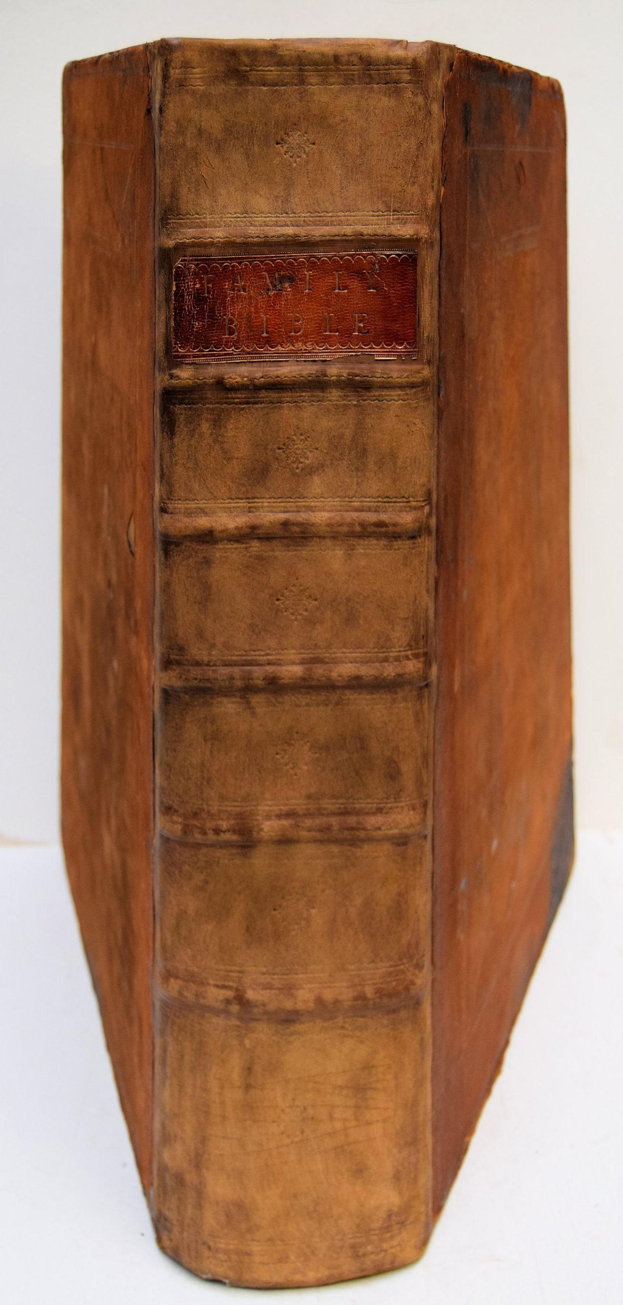 THE CHRISTIAN'S COMPLETE FAMILY BIBLE; 0R, UNIVERSAL LIBRARY OF DIVINE KNOWLEDGE;.