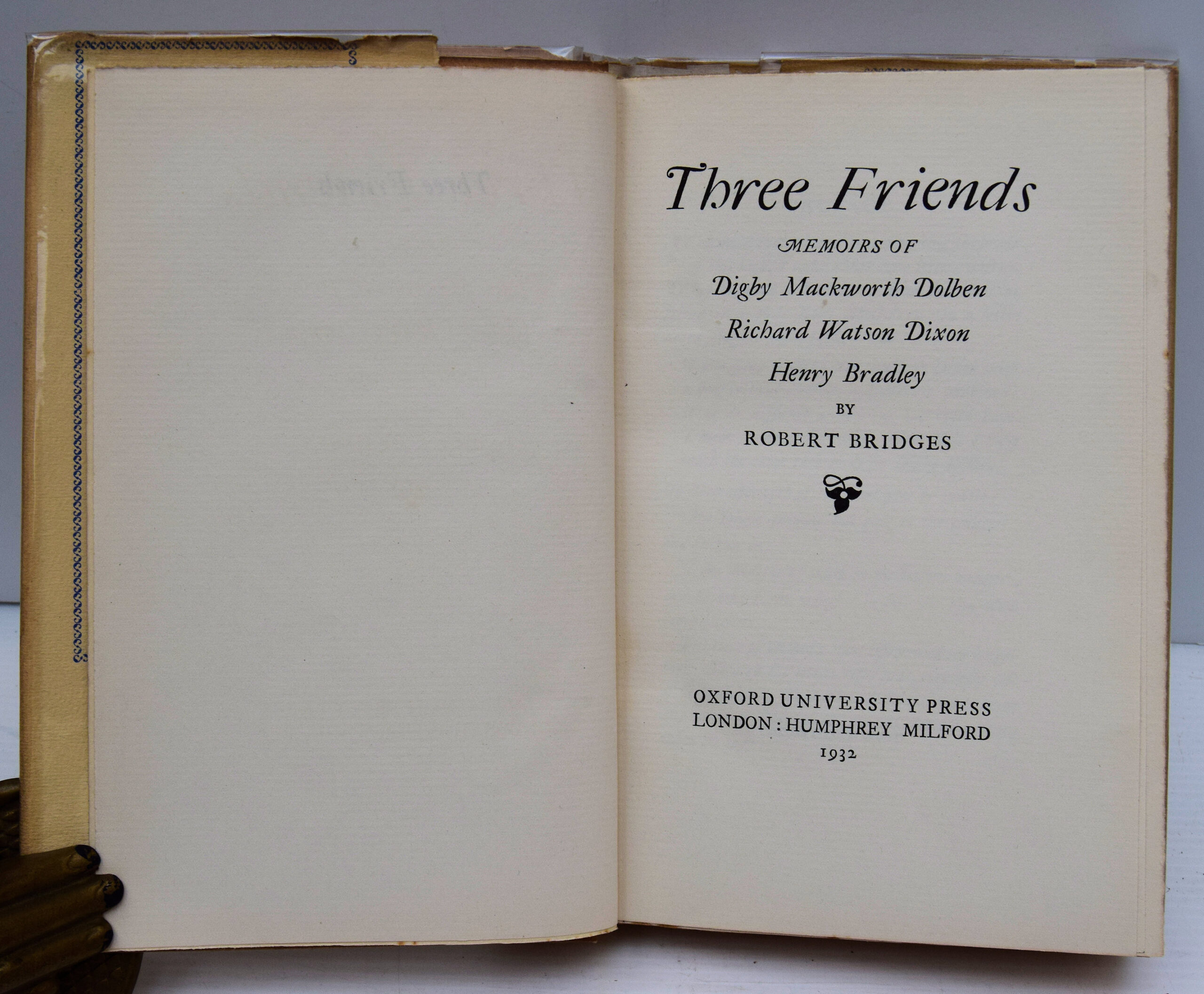 THREE FRIENDS. - Image 2